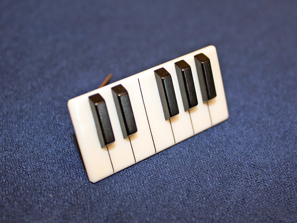 Jay Jackson - Piano Keyboard Ivory Pin