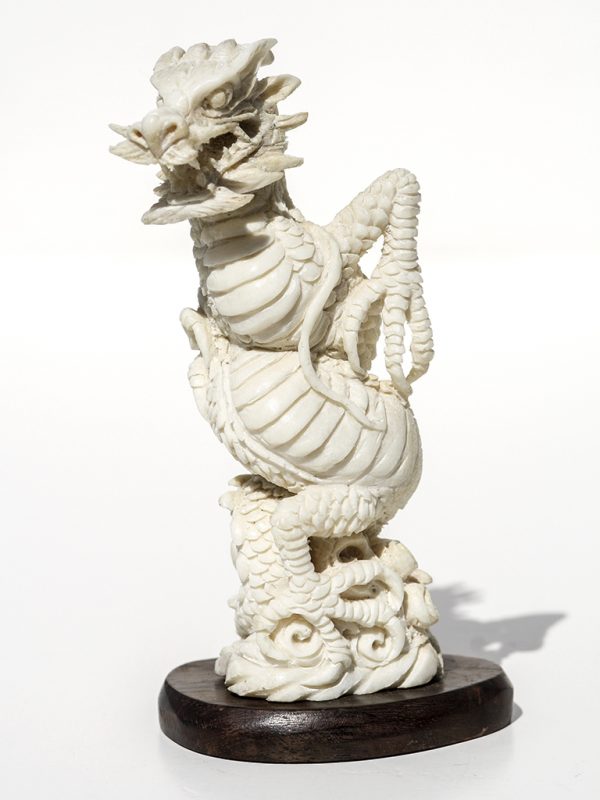 Unknown Carver - Dragon With Attitude - Scrimshaw Collector