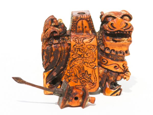 Unknown Carver - Carved Ivory Snuff Bottle