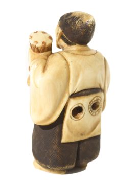 Unknown Carver - Masterfully Carved Netsuke