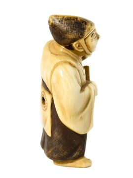 Unknown Carver - Masterfully Carved Netsuke