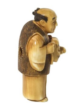 Unknown Carver - Masterfully Carved Netsuke