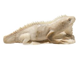 Unknown Carver - Iguana Carving