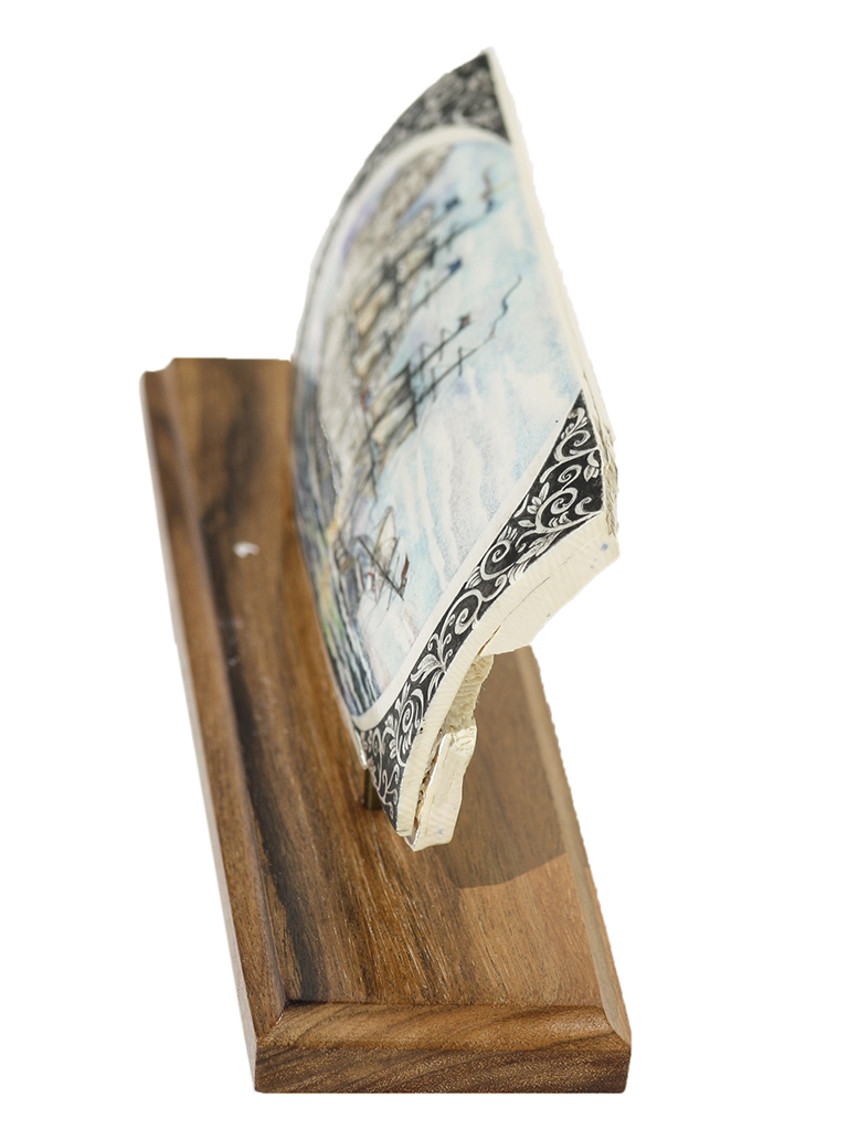 Yoko Gaydos Scrimshaw - Constitution vs Guerriere - Scrimshaw Collectror