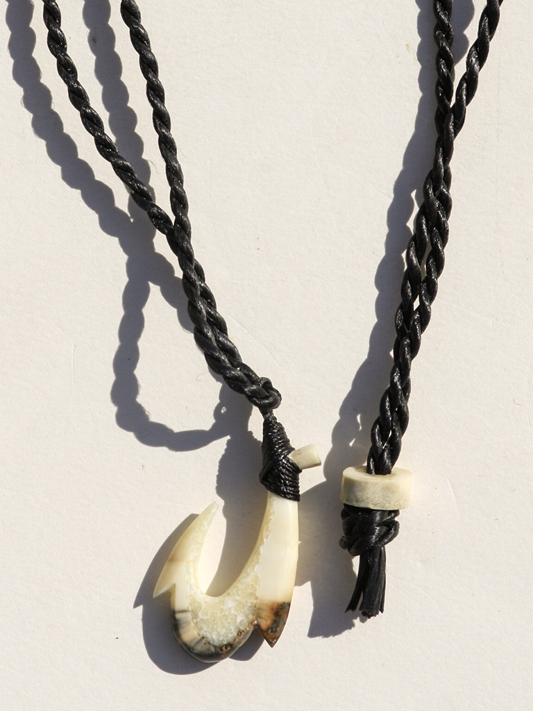 Ancient Walrus Fish Hook - Makau - Image 3