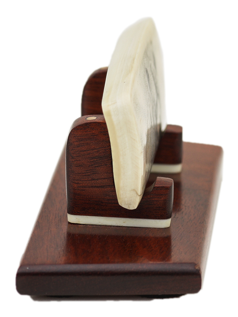 David Adams Scrimshaw - Grizzly on the Prowl