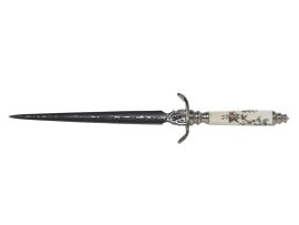 Unknown Artist - Charming Scrimshaw Letter Opener